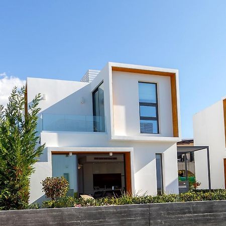 Villa Beach Heaven Paphos ภายนอก รูปภาพ
