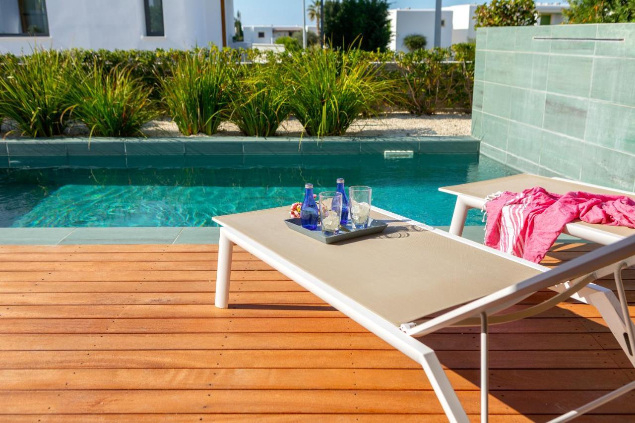 Villa Beach Heaven Paphos ภายนอก รูปภาพ