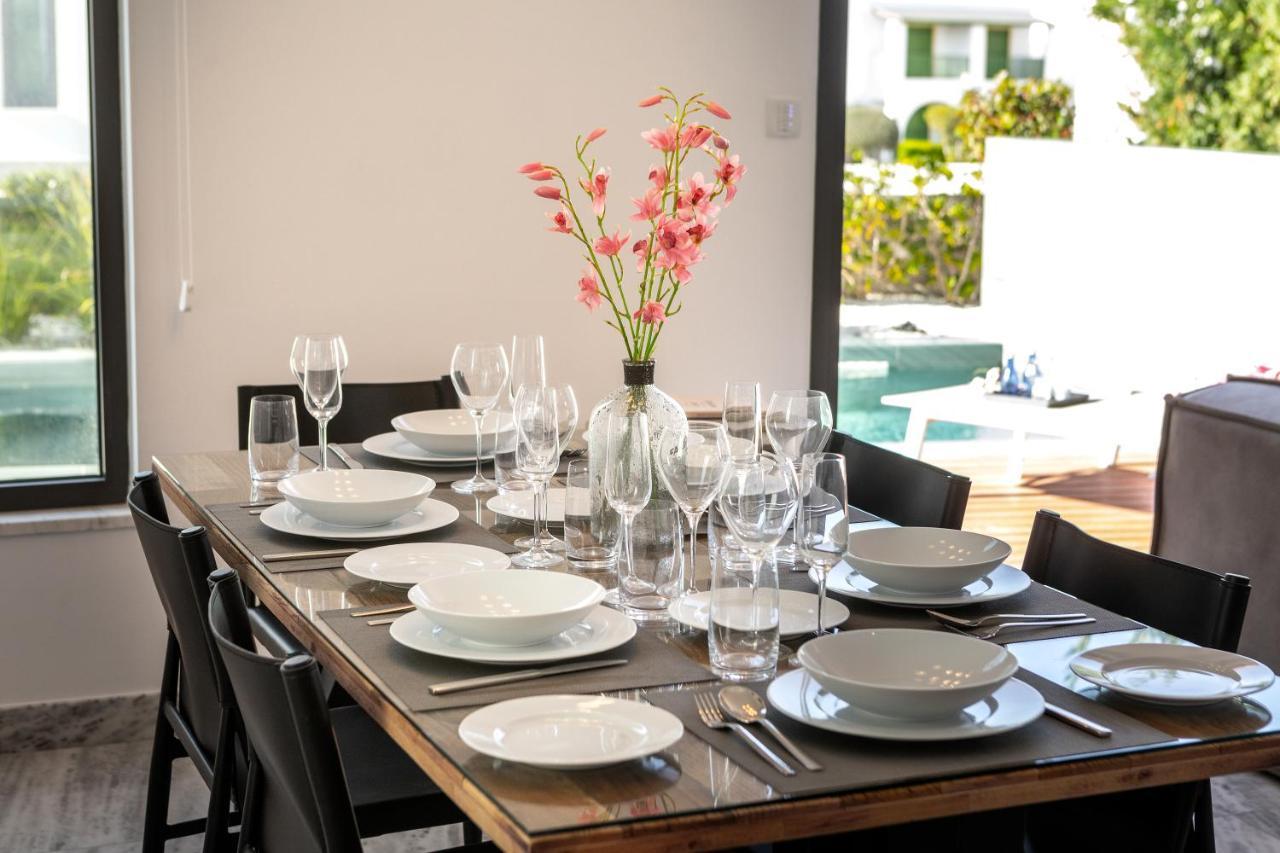Villa Beach Heaven Paphos ภายนอก รูปภาพ